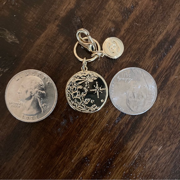 CHANEL Charm with 18k Gold Plated Necklace Chain Holiday 2022 CC Coin Set - Picture 4 of 11